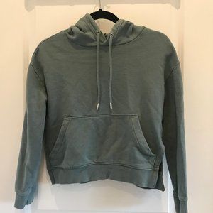 Cropped hoodie